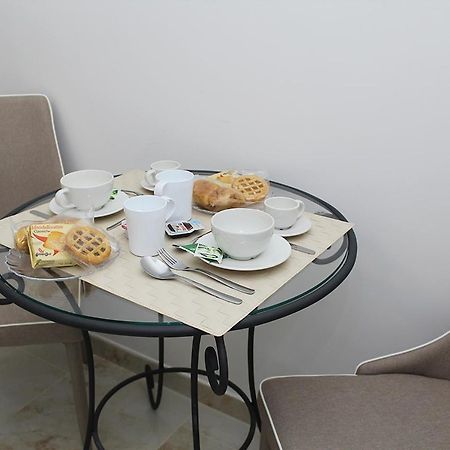 Antonietta De Pace Rooms By Napoli Milionaria B&B Exterior photo