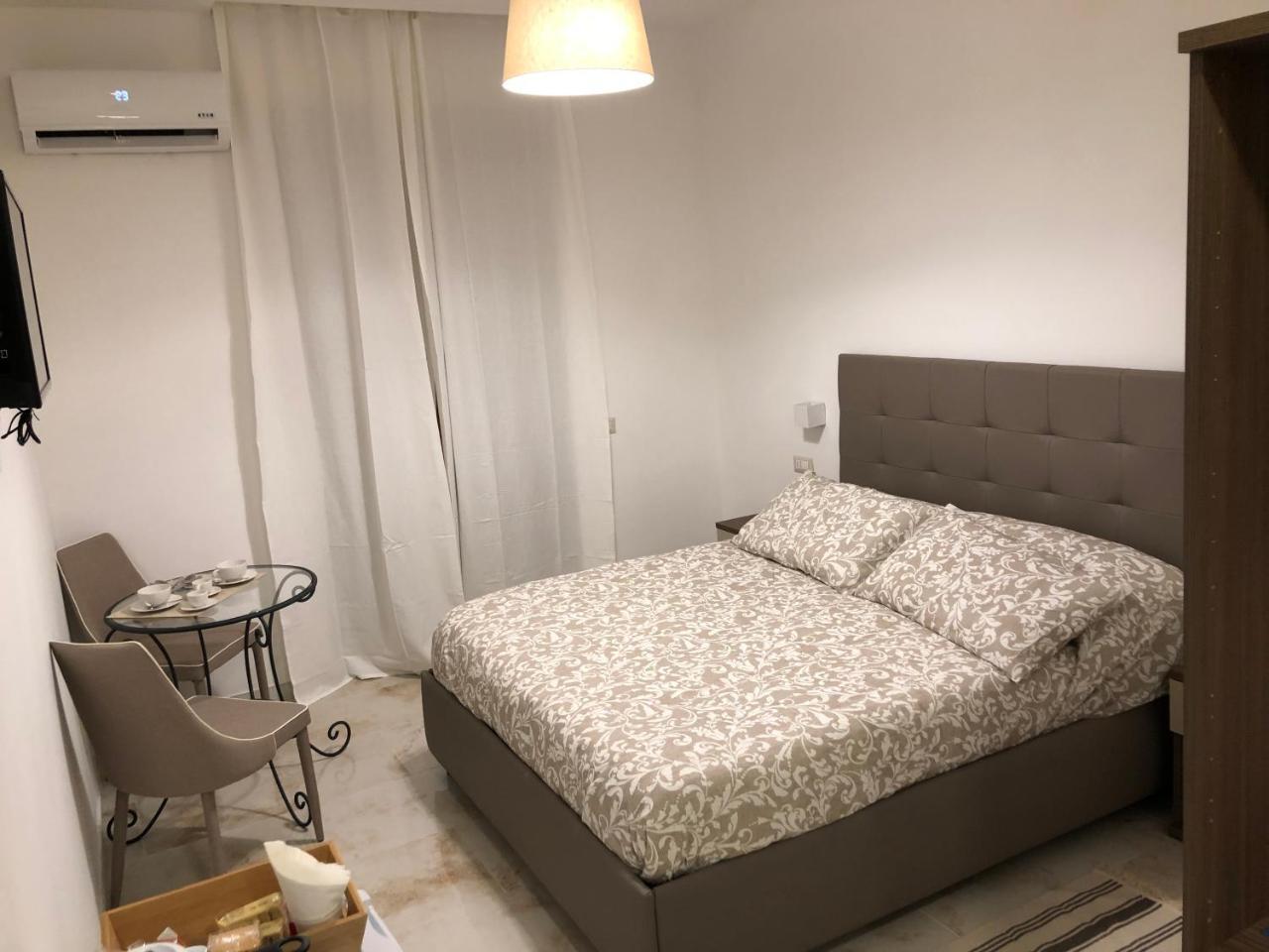 Antonietta De Pace Rooms By Napoli Milionaria B&B Exterior photo